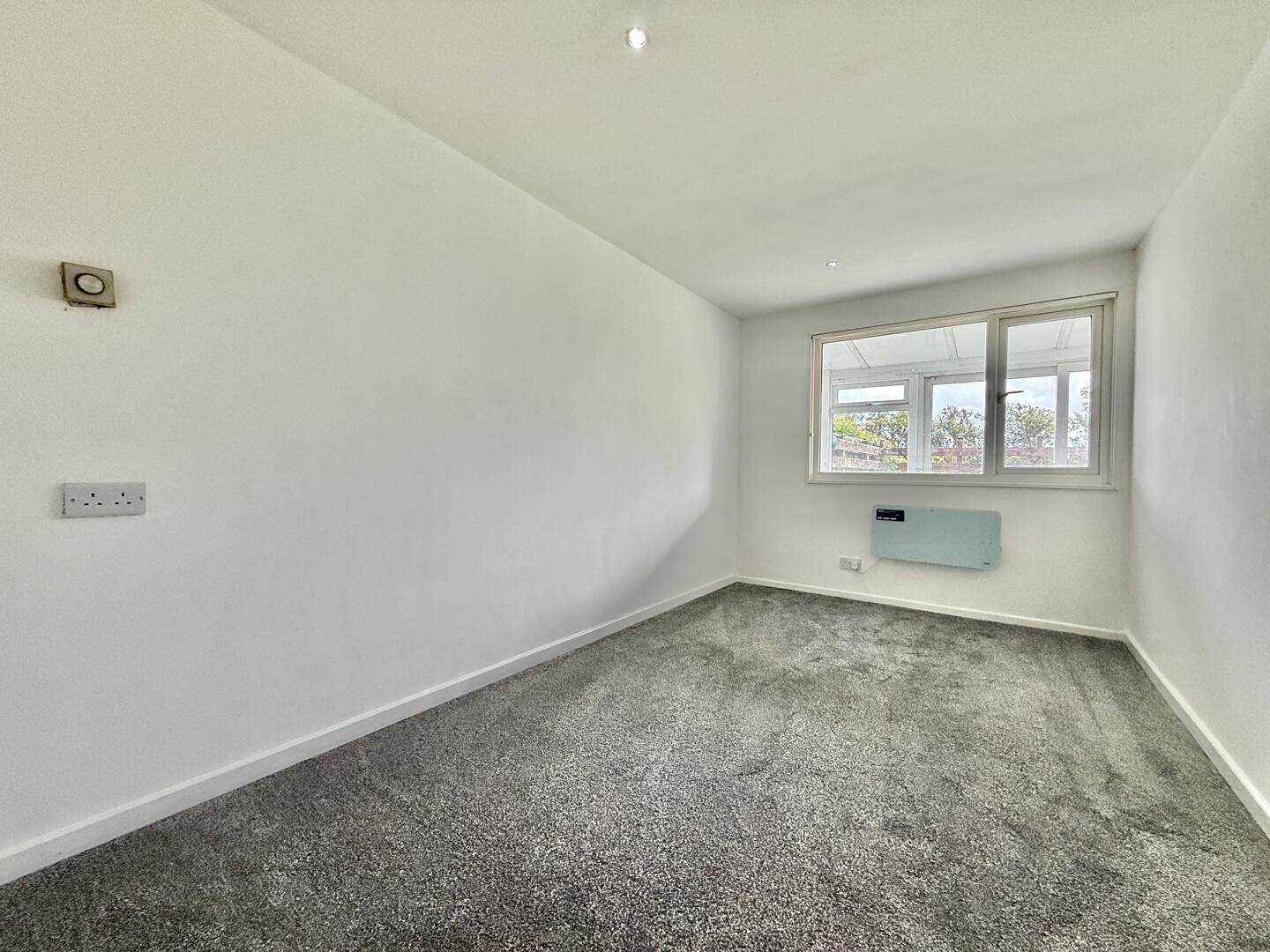Ellen Close, Mount Hawke, Truro